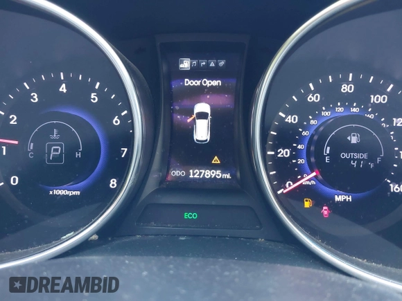 2013 Hyundai Santa Fe Sport z VIN 5XYZWDLA1DG003779, wystawiony jako IAAI lot #41761431 z przebiegiem 127 895 mil mil oraz . Historia ofert i sprzedaży dostępna na DreamBid. Obrazek 7.