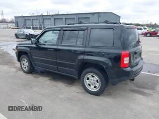 2014 Jeep Patriot Sport with VIN 1C4NJRBB4ED534026, listed as a IAAI auction lot 41850049 with 178,989 mi miles. Bid and sale history available at carsss.com. Image 3.