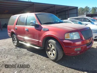 2004 Ford Expedition XLS with VIN 1FMRU13W24LA44972, listed as a IAAI auction lot 41393489 with 208,024 mi miles. Bid and sale history available at carsss.com. Image 1.