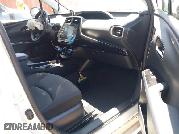 2020 Toyota Prius LE with VIN JTDKARFP6L3159932, listed as a IAAI auction lot 42714958 with 157,110 mi miles and . Bid and sale history available at DreamBid. Image 5.