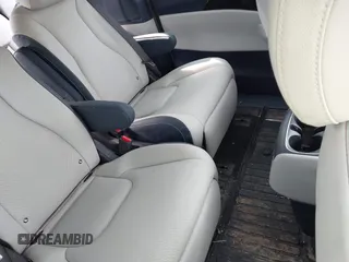 2025 Kia Carnival SX with VIN KNDNE5K33S6497315, listed as a IAAI auction lot 41133179 with 3,063 mi miles and . Bid and sale history available at DreamBid. Image 8.