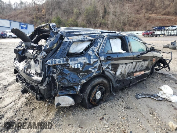 2024 Ford Police Interceptor Utility z VIN 1FM5K8AB5RGA30447, wystawiony jako Copart lot #43922145 z przebiegiem Nie podano mil oraz Szkody całkowita. Historia ofert i sprzedaży dostępna na DreamBid. Obrazek 3.