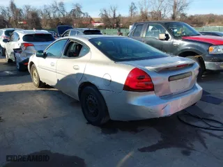 2006 Pontiac Grand Prix with VIN 2G2WP552161243203, listed as a IAAI auction lot 41703982 with 250,911 mi miles. Bid and sale history available at carsss.com. Image 3.