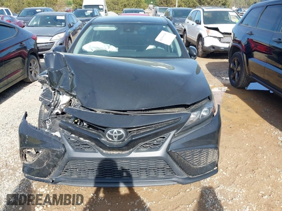 2021 Toyota Camry SE Nightshade with VIN 4T1G11AK1MU408163, listed as a IAAI auction lot 41918118 with 111,874 mi miles and . Bid and sale history available at carsss.com. Image 12.
