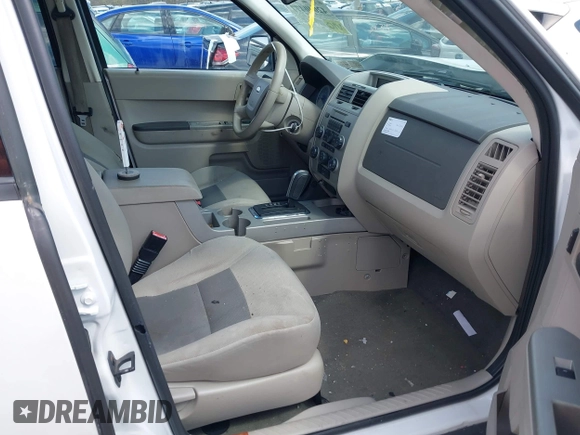 2008 Ford Escape Hybrid with VIN 1FMCU59H48KC09874, listed as a IAAI auction lot 42040477 with 85,839 mi miles and . Bid and sale history available at DreamBid. Image 5.