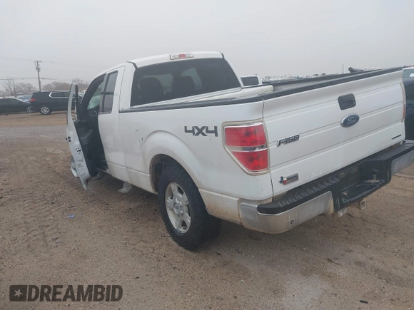 2014 Ford F-150 XL with VIN 1FTFX1EF3EKE72732, listed as a IAAI auction lot 41277885 with 153,712 mi miles. Bid and sale history available at carsss.com. Image 3.