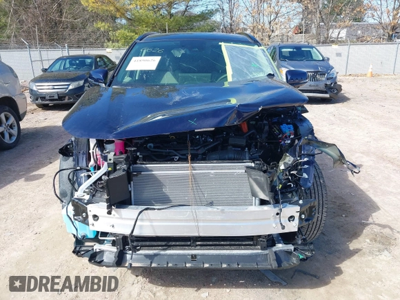 2025 Toyota RAV4 Hybrid Limited with VIN JTMD6RFV7SD570967, listed as a IAAI auction lot 41890626 with 1,186 mi miles. Bid and sale history available at carsss.com. Image 12.