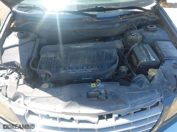 2006 Chrysler Pacifica Touring with VIN 2A4GM68406R718847, listed as a IAAI auction lot 42041330 with 213,590 mi miles. Bid and sale history available at carsss.com. Image 10.