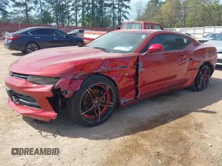 2017 Chevrolet Camaro 2LT z VIN 1G1FD1RSXH0168452, wystawiony jako IAAI lot #41878815 z przebiegiem 164 149 mil mil oraz . Historia ofert i sprzedaży dostępna na DreamBid. Obrazek 17.