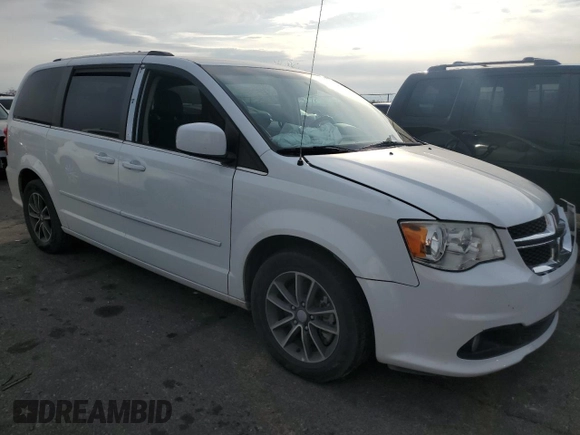 2017 Dodge Grand Caravan SXT with VIN 2C4RDGCG6HR761257, listed as a Copart auction lot 43069225 with 88,540 mi miles and Salvage Title. Bid and sale history available at DreamBid. Image 4.