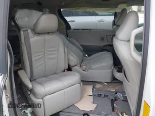 2011 Toyota Sienna XLE with VIN 5TDDK3DC0BS015244, listed as a IAAI auction lot 41413002 with 128,591 mi miles. Bid and sale history available at carsss.com. Image 8.