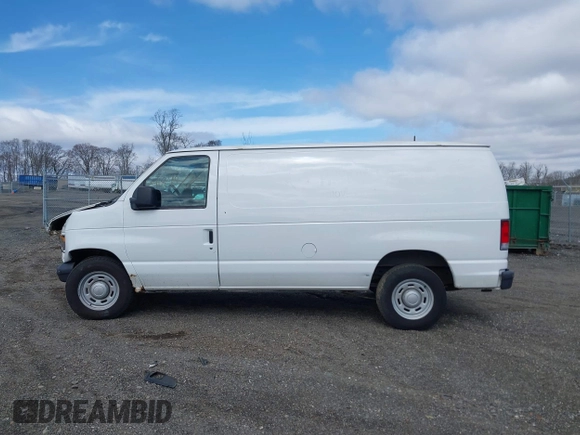 2006 Ford Econoline Cargo with VIN 1FTRE14W16DA52672, listed as a IAAI auction lot 41849776 with 200,276 mi miles. Bid and sale history available at carsss.com. Image 14.