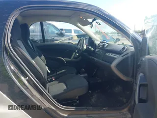 2015 Smart fortwo Passion with VIN WMEEJ3BA1FK798128, listed as a IAAI auction lot 42199148 with 91,000 mi miles and . Bid and sale history available at DreamBid. Image 5.