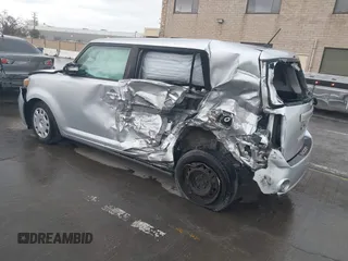 2010 Scion xB z VIN JTLZE4FE9A1110922, wystawiony jako IAAI lot #41761378 z przebiegiem 89 000 mil mil oraz . Historia ofert i sprzedaży dostępna na DreamBid. Obrazek 3.