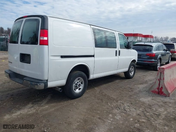 2021 Chevrolet Express Cargo Van with VIN 1GCWGAFP1M1197812, listed as a IAAI auction lot 41585172 with 29,610 mi miles. Bid and sale history available at carsss.com. Image 4.