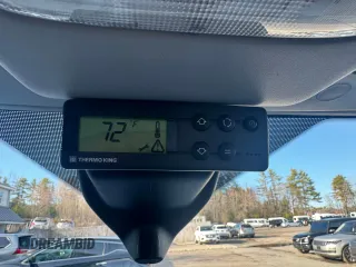 2018 Ford Transit with VIN 1FTBW2CM9JKA18939, listed as a Copart auction lot 52781585 with 236,566 mi miles and Clean Title. Bid and sale history available at carsss.com. Image 10.