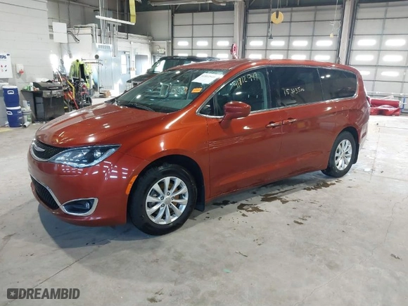 2018 Chrysler Pacifica Touring Plus with VIN 2C4RC1FG6JR289823, listed as a IAAI auction lot 41812949 with 153,035 mi miles. Bid and sale history available at carsss.com. Image 2.