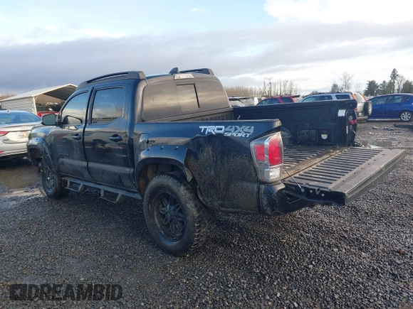 2020 Toyota Tacoma SR5 z VIN 5TFCZ5AN9LX216032, wystawiony jako IAAI lot #41448197 z przebiegiem 128 581 mil mil oraz . Historia ofert i sprzedaży dostępna na DreamBid. Obrazek 3.