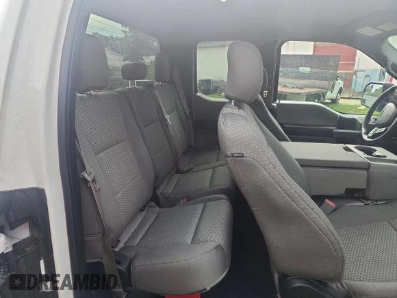 2016 Ford F-150 XL z VIN 1FTEX1CP9GKE86645, wystawiony jako Copart lot #62174045 z przebiegiem 94 834 mil mil oraz Czysty tytuł • Clean title. Historia ofert i sprzedaży dostępna na DreamBid. Obrazek 6.