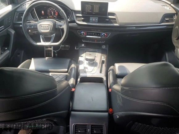 2018 Audi SQ5 Prestige with VIN WA1C4AFY5J2076656, listed as a Copart auction lot 59517204 with 88,109 mi miles and Salvage Title. Bid and sale history available at DreamBid. Image 8.