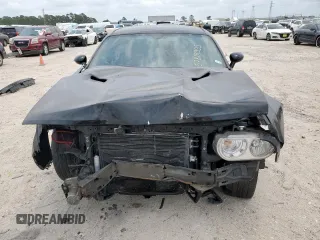 2013 Dodge Challenger R/T z VIN 2C3CDYBT3DH670283, wystawiony jako Copart lot #57818395 z przebiegiem 93 439 mil mil oraz Czysty tytuł • Clean title. Historia ofert i sprzedaży dostępna na DreamBid. Obrazek 5.