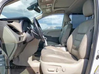 2018 Toyota Sienna XLE Auto Access Seat with VIN 5TDYZ3DC8JS954217, listed as a Copart auction lot 56164075 with 63,290 mi miles and Clean title. Bid and sale history available at DreamBid. Image 7.