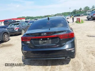 2019 Kia Forte LXS z VIN 3KPF24AD9KE131628, wystawiony jako IAAI lot #42657093 z przebiegiem 163 737 mil mil oraz . Historia ofert i sprzedaży dostępna na DreamBid. Obrazek 16.