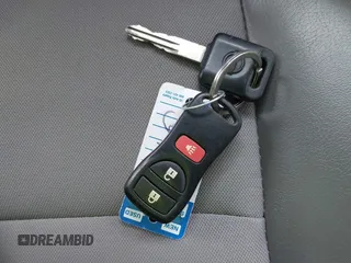 2018 Nissan NV Cargo S z VIN 1N6BF0KY8JN801254, wystawiony jako IAAI lot #42172812 z przebiegiem 117 602 mil mil oraz . Historia ofert i sprzedaży dostępna na DreamBid. Obrazek 11.