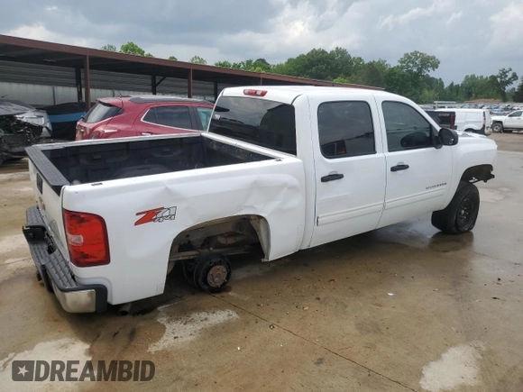 2011 Chevrolet Silverado 1500 LT with VIN 3GCPKSE30BG311997, listed as a Copart auction lot 53735135 with 293,980 mi miles and Clean Title. Bid and sale history available at DreamBid. Image 3.