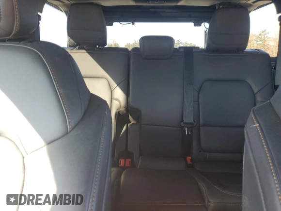 2023 Ford Bronco с VIN 1FMEE5DP6PLA81294, выставлен на аукционе Copart как лот 49076545 с пробегом 13 002 миль миль и На запчасти • Non repairable. История ставок и продаж доступна на DreamBid. Изображение 10.