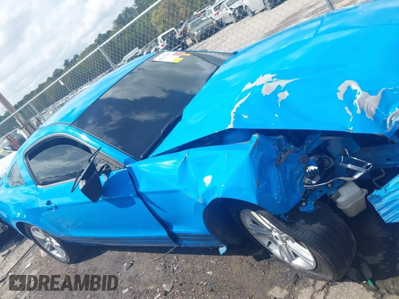 2011 Ford Mustang V6 with VIN 1ZVBP8AM7B5140537, listed as a IAAI auction lot 41941144 with 109,573 mi miles and . Bid and sale history available at carsss.com. Image 13.