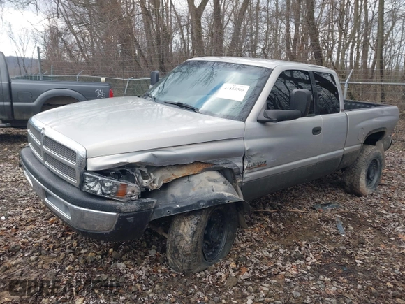 1998 Dodge Ram 2500 with VIN 3B7KF22D1WG102284, listed as a IAAI auction lot 41558563 with 1 mi miles. Bid and sale history available at carsss.com. Image 2.