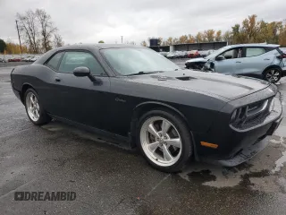 2010 Dodge Challenger R/T z VIN 2B3CJ5DT8AH241086, wystawiony jako Copart lot #80115224 z przebiegiem 110 689 mil mil oraz Szkoda całkowita • Salvage title. Historia ofert i sprzedaży dostępna na DreamBid. Obrazek 4.