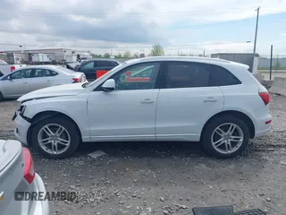 2017 Audi Q5 Premium Plus z VIN WA1L2AFP3HA006778, wystawiony jako IAAI lot #42198412 z przebiegiem 187 124 mil mil oraz . Historia ofert i sprzedaży dostępna na DreamBid. Obrazek 14.