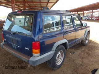 2000 Jeep Cherokee SE with VIN 1J4FT28S9YL243720, listed as a IAAI auction lot 42691462 with 196,522 mi miles and . Bid and sale history available at DreamBid. Image 4.