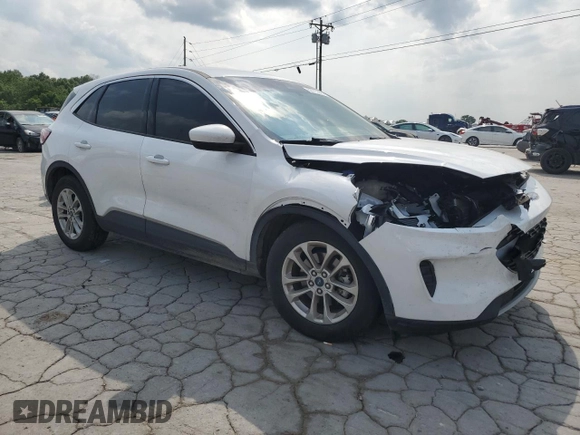 2020 Ford Escape SE with VIN 1FMCU0G68LUC12424, listed as a Copart auction lot 59715325 with 106,570 mi miles and Salvage title. Bid and sale history available at DreamBid. Image 4.