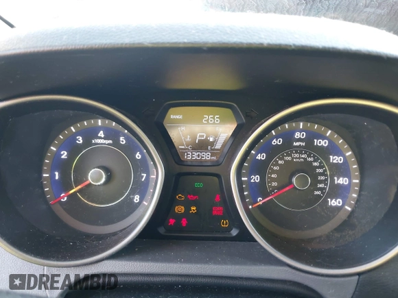 2015 Hyundai Elantra SE z VIN 5NPDH4AE2FH584067, wystawiony jako IAAI lot #42200075 z przebiegiem 133 098 mil mil oraz . Historia ofert i sprzedaży dostępna na DreamBid. Obrazek 7.