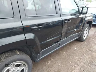 2017 Jeep Patriot Sport z VIN 1C4NJPBA2HD149046, wystawiony jako IAAI lot #42352239 z przebiegiem 146 116 mil mil oraz . Historia ofert i sprzedaży dostępna na DreamBid. Obrazek 6.