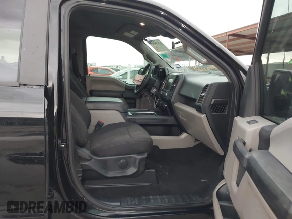 2020 Ford F-150 XL z VIN 1FTEW1CP8LKD72794, wystawiony jako IAAI lot #41936007 z przebiegiem 84 066 mil mil oraz . Historia ofert i sprzedaży dostępna na DreamBid. Obrazek 5.
