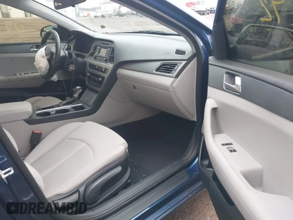 2017 Hyundai Sonata SE with VIN 5NPE24AF9HH551603, listed as a IAAI auction lot 40861742 with 122,356 mi miles. Bid and sale history available at carsss.com. Image 5.