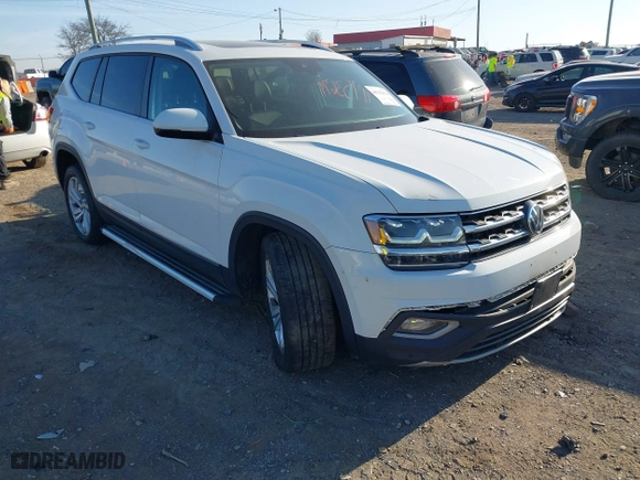 2018 Volkswagen Atlas 3.6L V6 SEL with VIN 1V2MR2CA8JC502440, listed as a IAAI auction lot 41753674 with 142,184 mi miles. Bid and sale history available at carsss.com. Image 1.