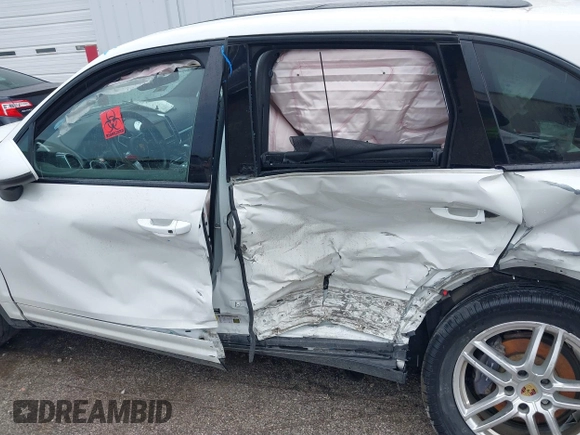 2015 Porsche Cayenne Diesel with VIN WP1AF2A27FLA43805, listed as a IAAI auction lot 39412456 with Not provided miles and . Bid and sale history available at DreamBid. Image 6.