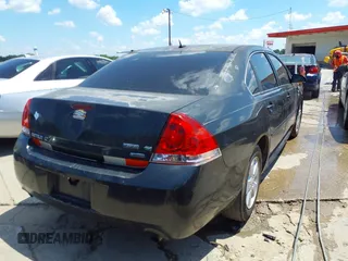 2014 Chevrolet Impala LT with VIN 2G1WB5E31E1106255, listed as a IAAI auction lot 41960424 with 235,070 mi miles and . Bid and sale history available at DreamBid. Image 4.