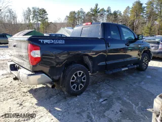 2018 Toyota Tundra 4WD SR with VIN 5TFUY5F1XJX766138, listed as a Copart auction lot 43041825 with 69,402 mi miles and Salvage Title. Bid and sale history available at carsss.com. Image 3.
