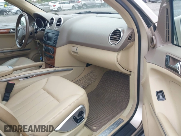 2007 Mercedes-Benz M 320 CDI z VIN 4JGBB22E57A247165, wystawiony jako IAAI lot #42526731 z przebiegiem 237 738 mil mil oraz . Historia ofert i sprzedaży dostępna na DreamBid. Obrazek 5.