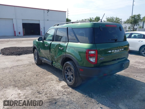 2024 Ford Bronco Sport Big Bend z VIN 3FMCR9B60RRE84253, wystawiony jako IAAI lot #42379244 z przebiegiem 3 587 mil mil oraz . Historia ofert i sprzedaży dostępna na DreamBid. Obrazek 3.
