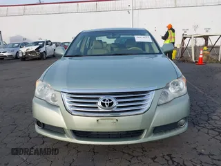 2008 Toyota Avalon XL with VIN 4T1BK36B38U255867, listed as a IAAI auction lot 41074152 with 89,047 mi miles. Bid and sale history available at carsss.com. Image 6.