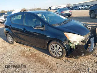 2013 Toyota Prius One z VIN JTDKDTB38D1045807, wystawiony jako IAAI lot #41329598 z przebiegiem 139 112 mil mil oraz . Historia ofert i sprzedaży dostępna na DreamBid. Obrazek 1.