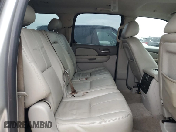 2010 Chevrolet Suburban LT with VIN 1GNUCJE08AR133956, listed as a Copart auction lot 76145714 with 212,459 mi miles and Salvage Title. Bid and sale history available at carsss.com. Image 11.