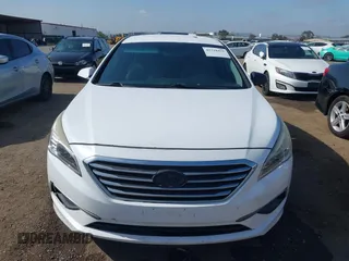 2016 Hyundai Sonata SE with VIN 5NPE24AF7GH304546, listed as a IAAI auction lot 42218425 with 153,619 mi miles and . Bid and sale history available at carsss.com. Image 12.